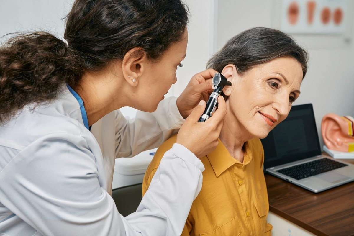 Ear Pain After Flying Signs And Causes ear health information