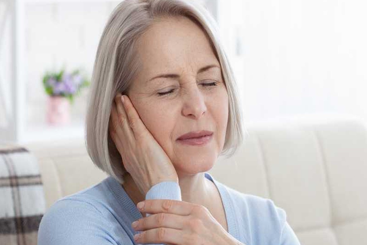 Ear Pain And Sinus Pressure Practical Tips ear health information