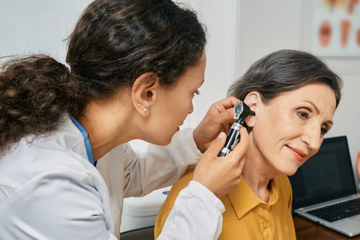 Swimmers Ear Safety Tips ear health information